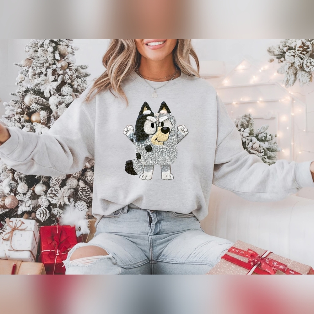 {Boutique} Grey Dog Crewneck